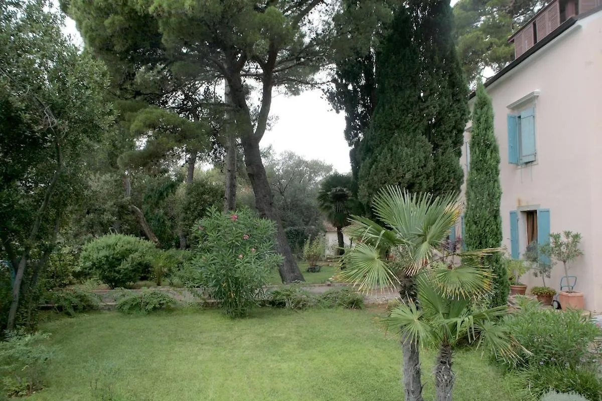 Beautiful Villa On A Small Island Mali Losinj